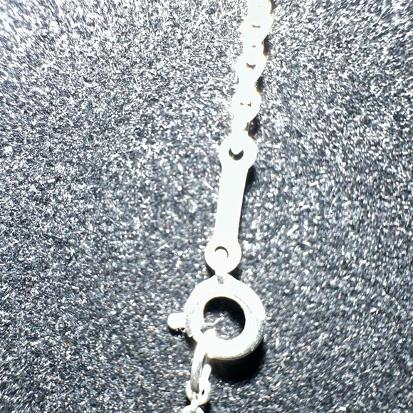 🔹Authentic Tiffany Cross Necklace with 26 in chain🔹 - Picture 2 of 7